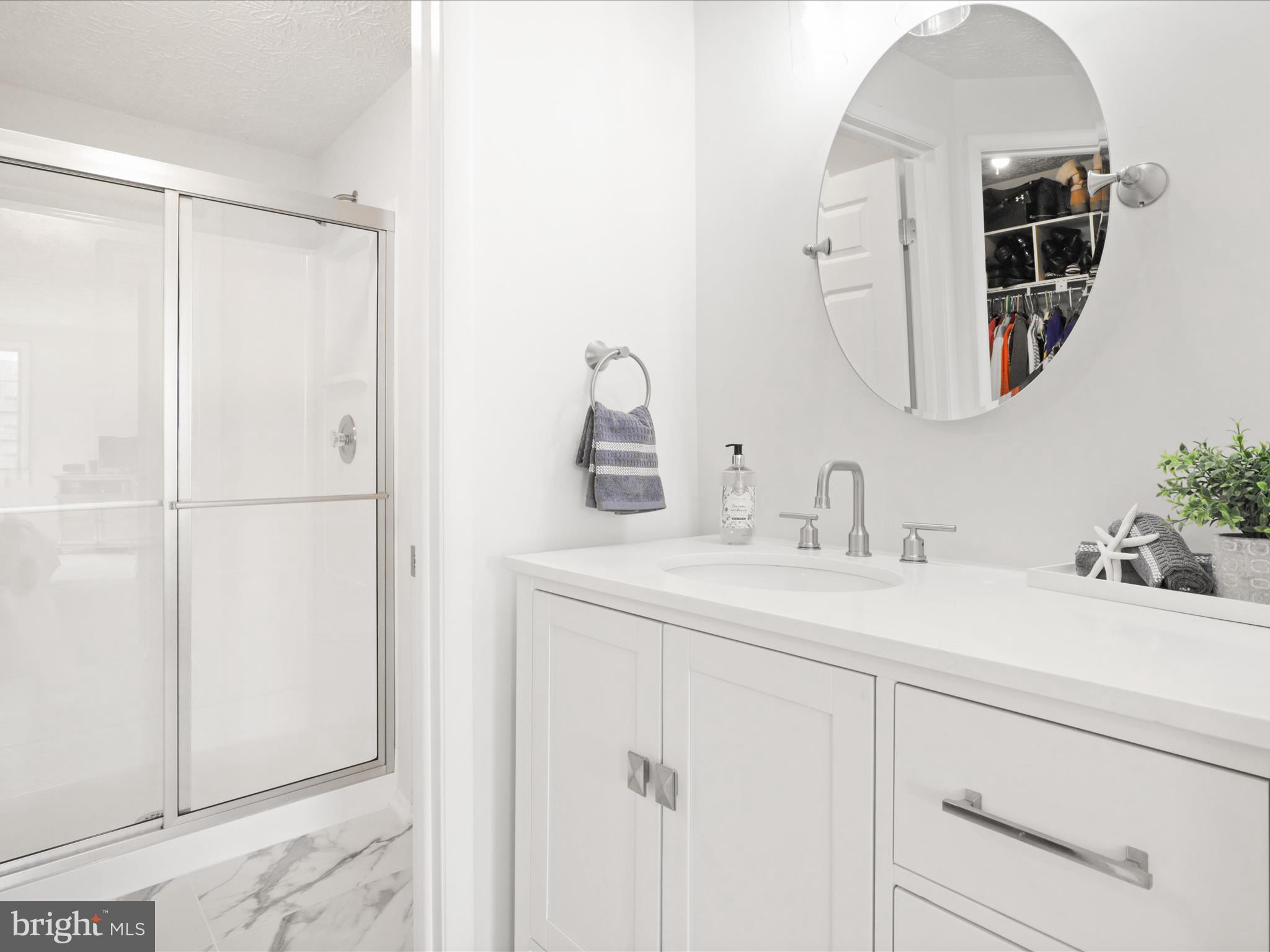 ESTATES AT EAGLE LIE - Residential