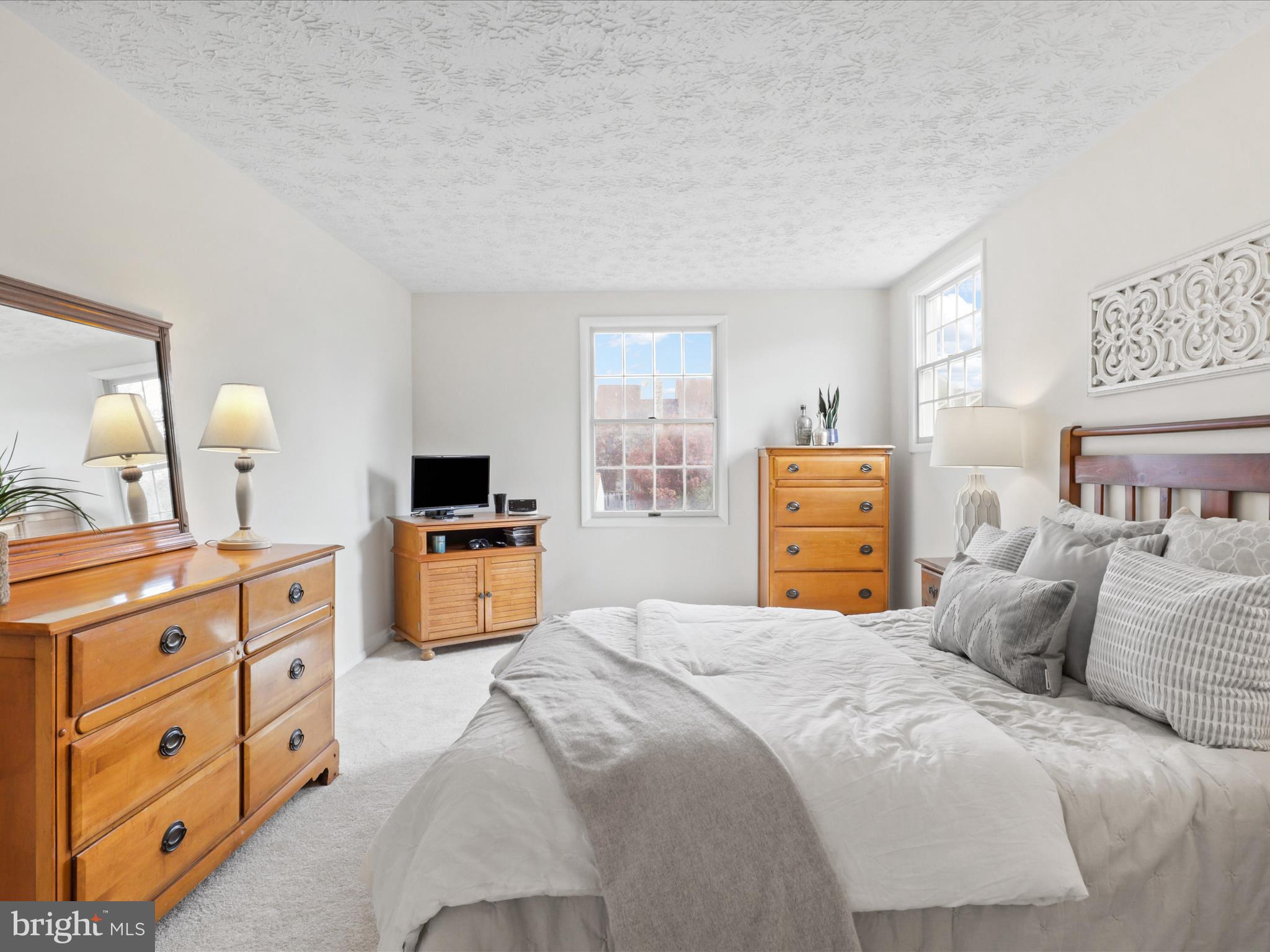 ESTATES AT EAGLE LIE - Residential