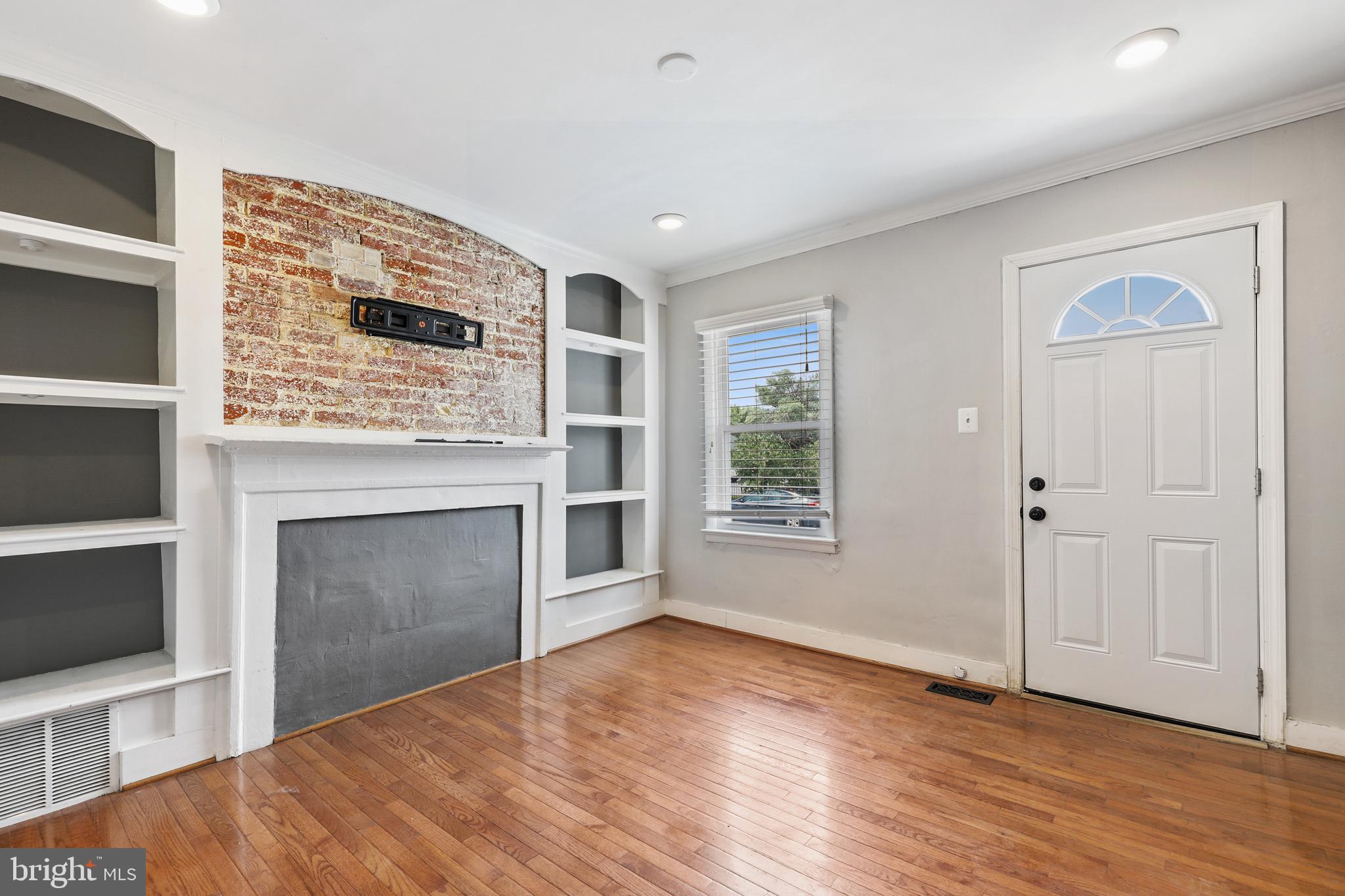 FEDERAL HILL HISTORIC DISTRICT - Residential Lease