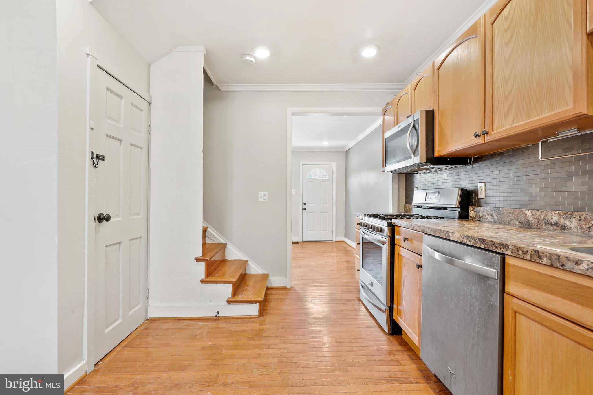 FEDERAL HILL HISTORIC DISTRICT - Residential Lease