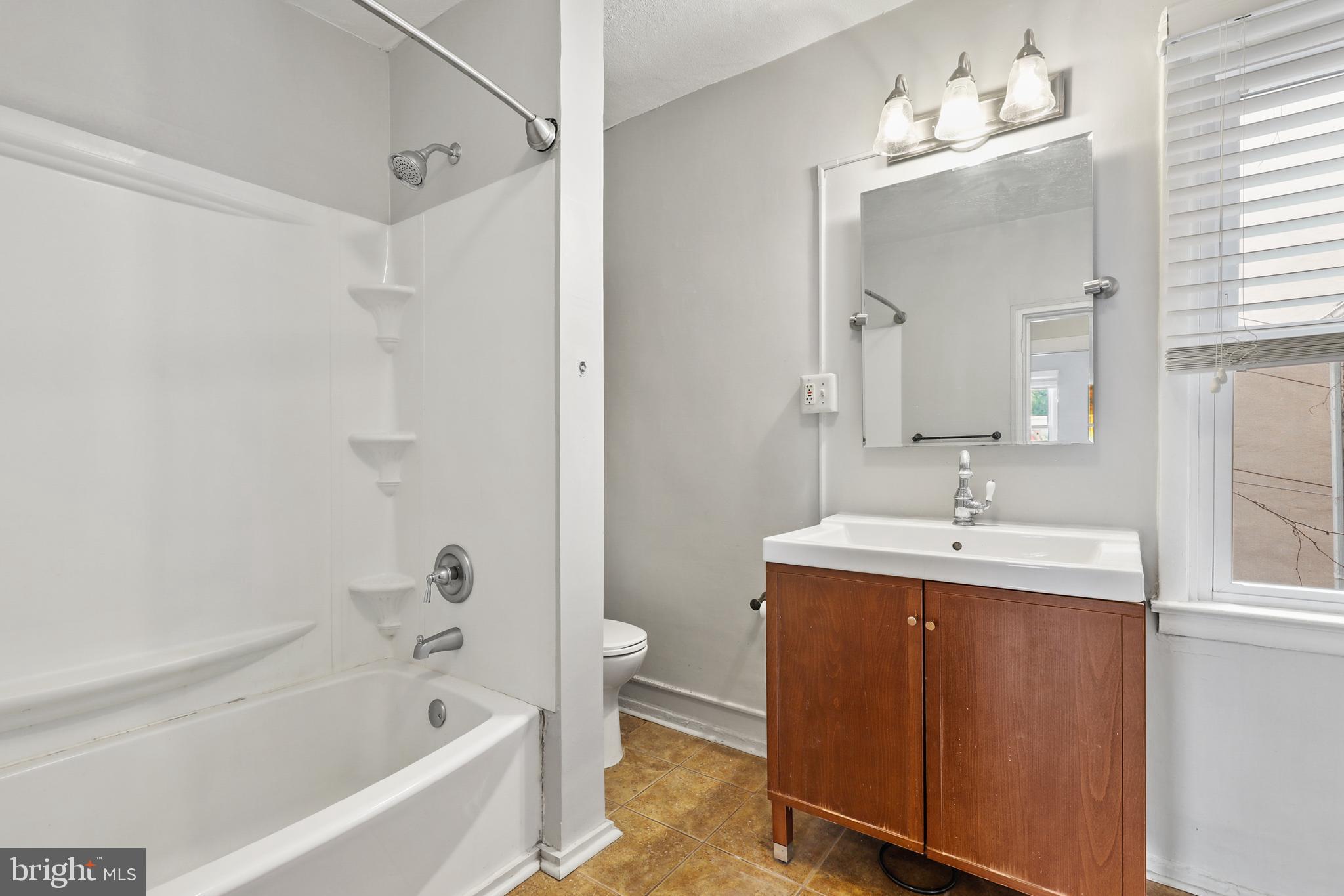 FEDERAL HILL HISTORIC DISTRICT - Residential Lease