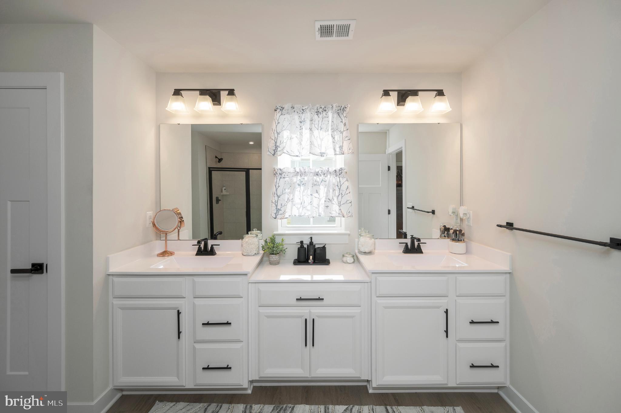 LEES PARKE - Residential