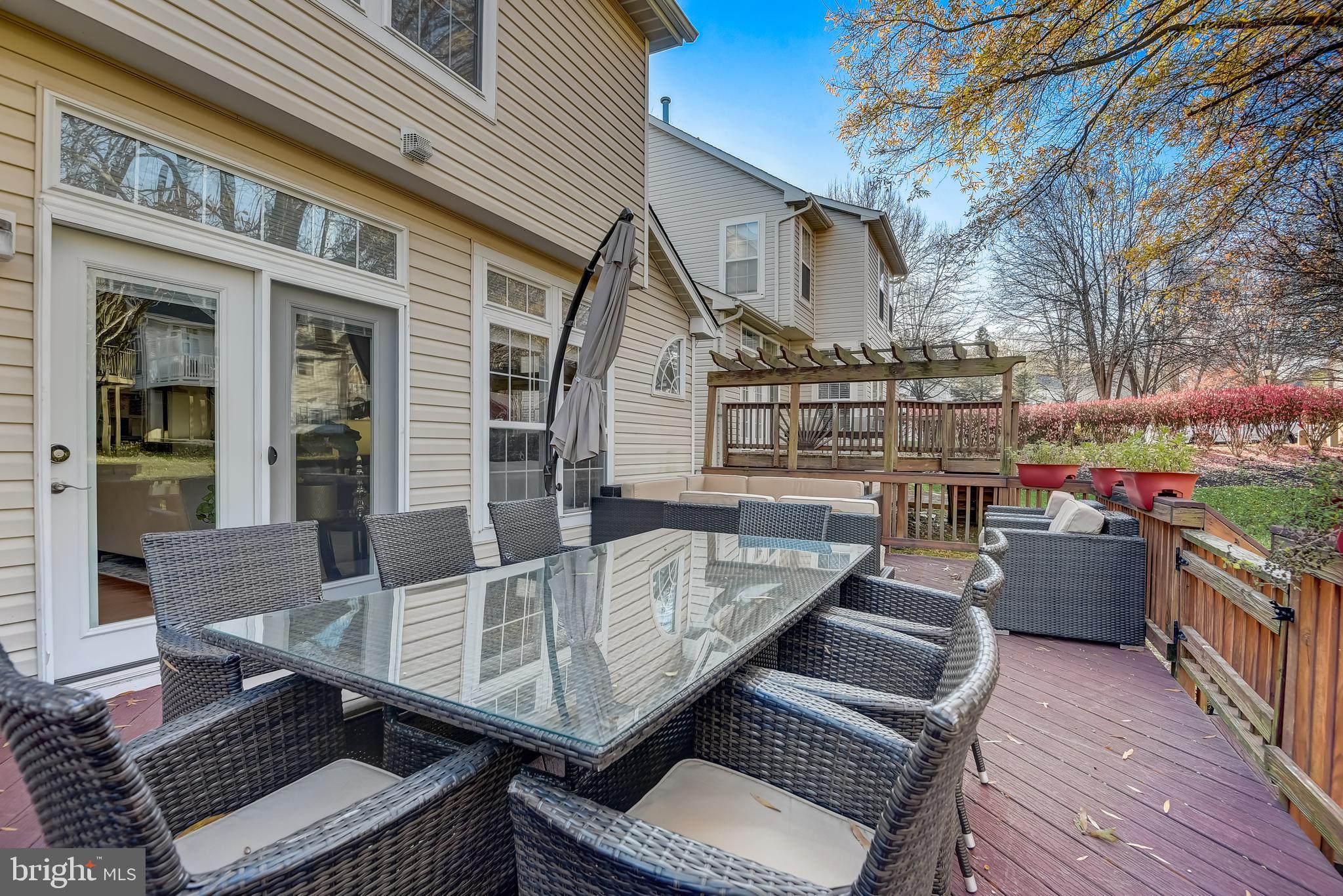 WOODVIEW VILLAGE WEST - Residential