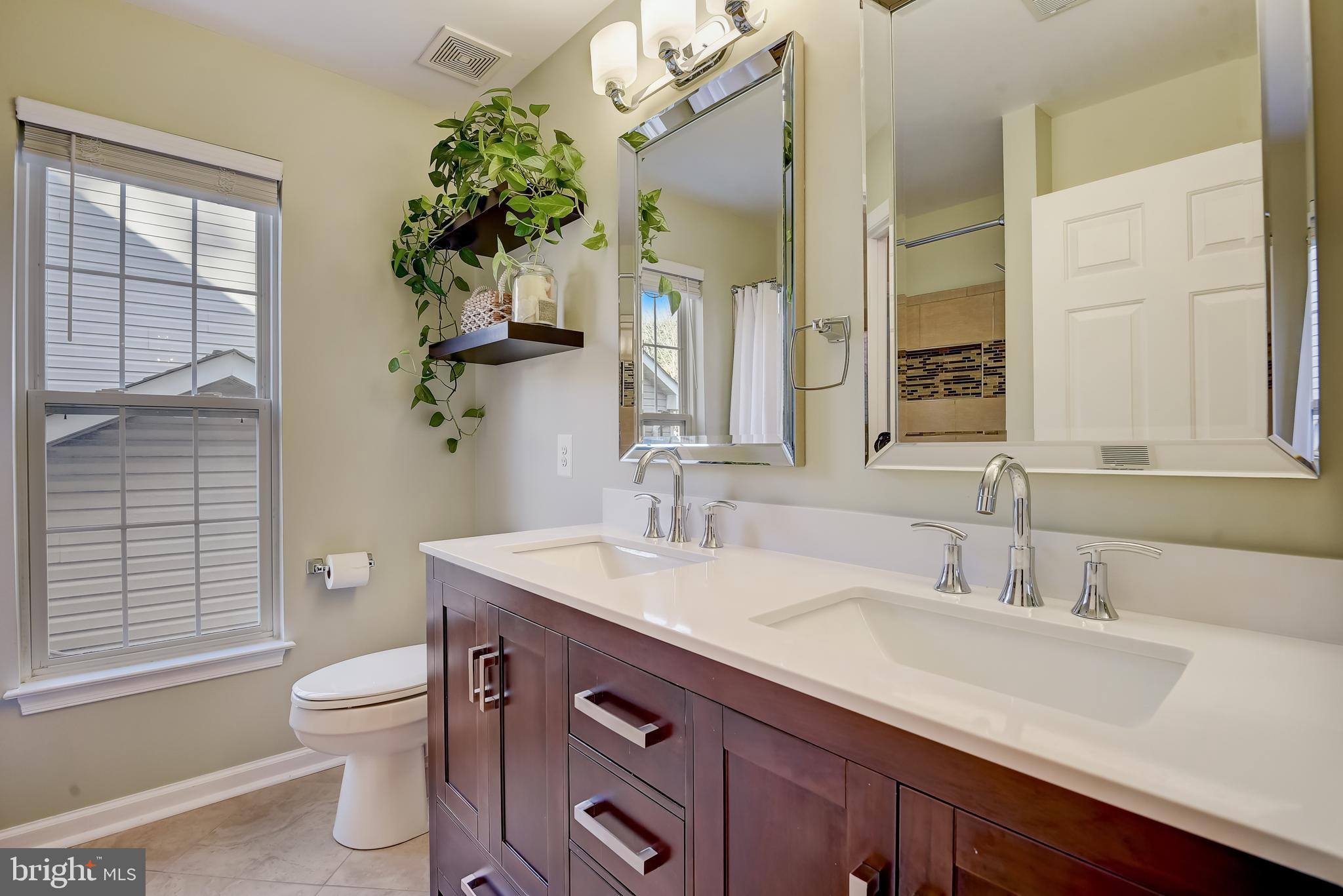 WOODVIEW VILLAGE WEST - Residential