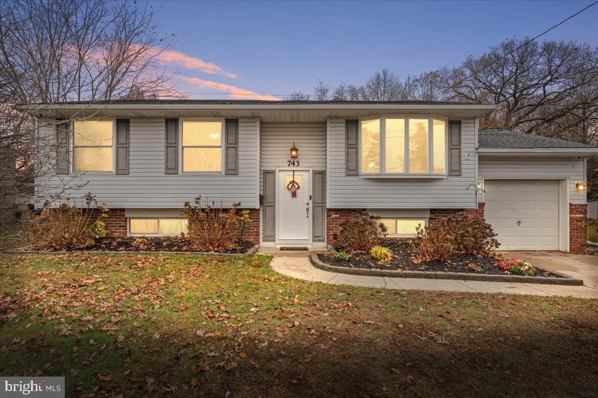 Williamstown, New Jersey 08094, United States, 4 Bedrooms Bedrooms, ,2 BathroomsBathrooms,Residential,Coming Soon,244252