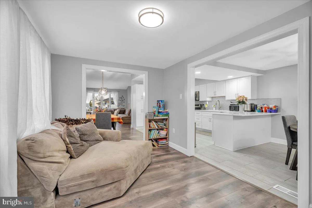 Williamstown, New Jersey 08094, United States, 4 Bedrooms Bedrooms, ,2 BathroomsBathrooms,Residential,Coming Soon,244252