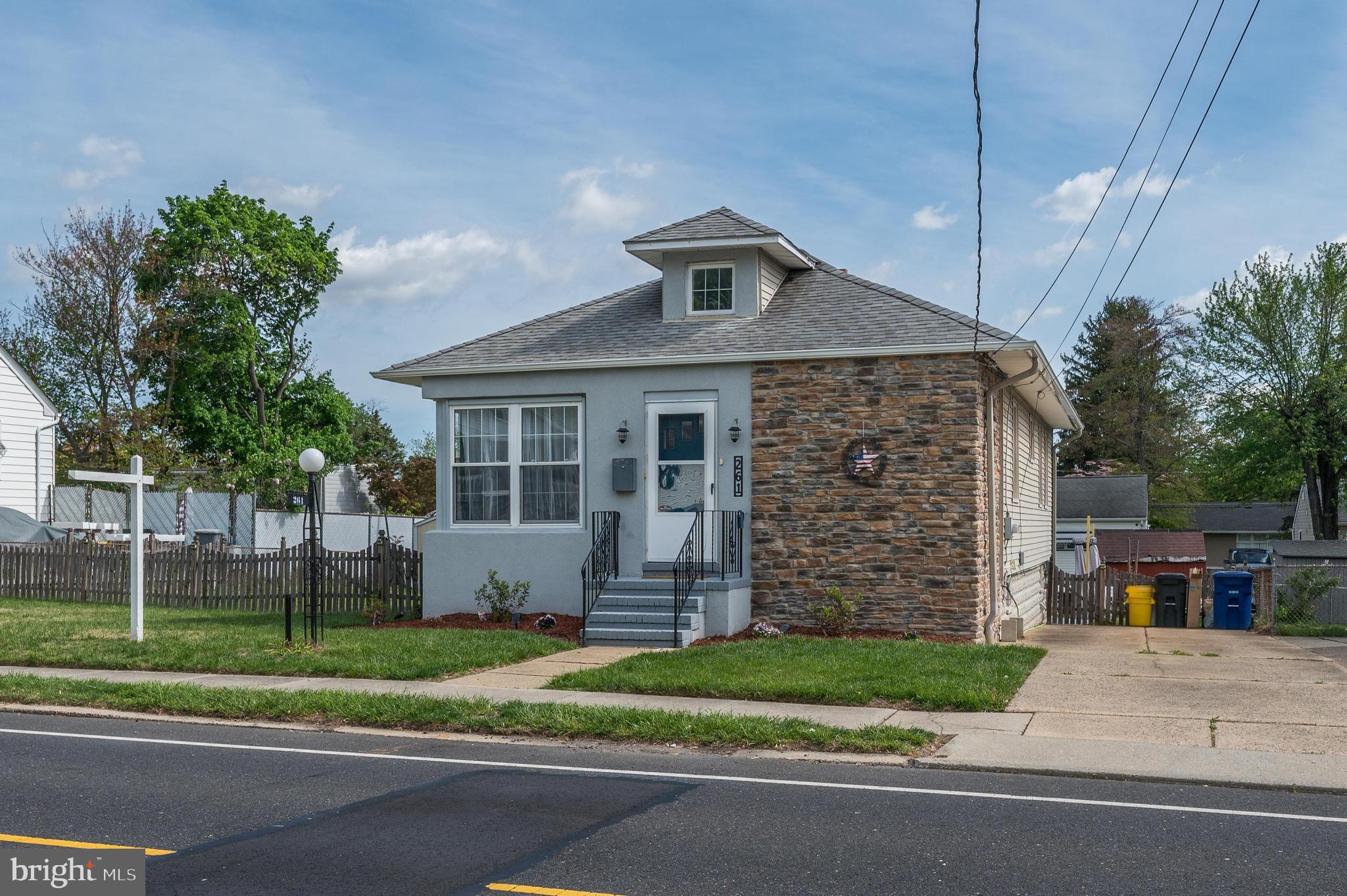 261 S FELLOWSHIP ROAD