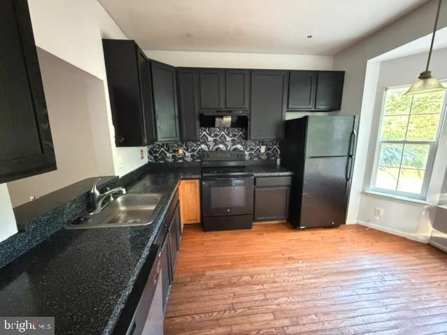 12119 SUTTON LANE
