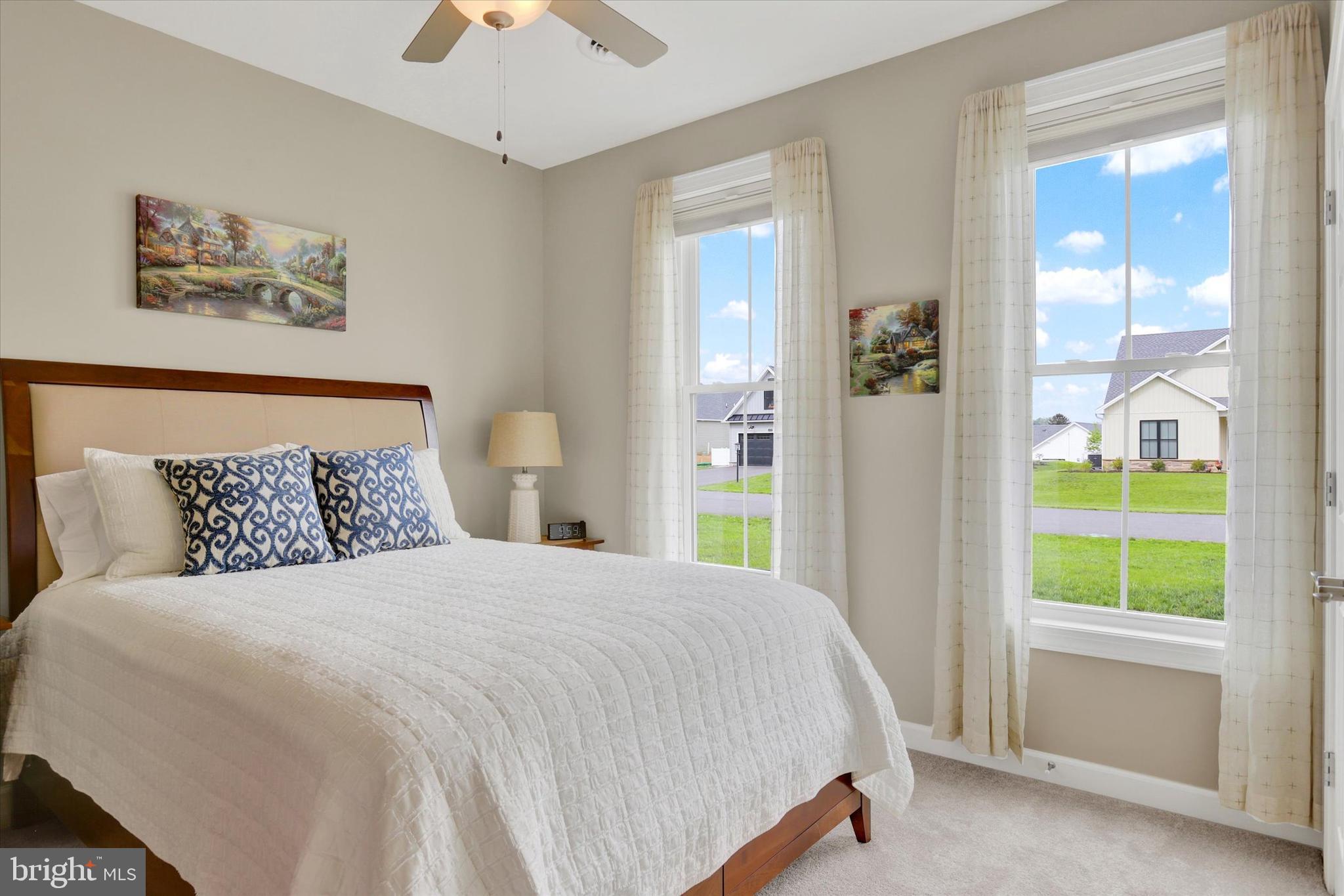 PENN NATIONAL GOLF COURSE COMMUNITY - Residential