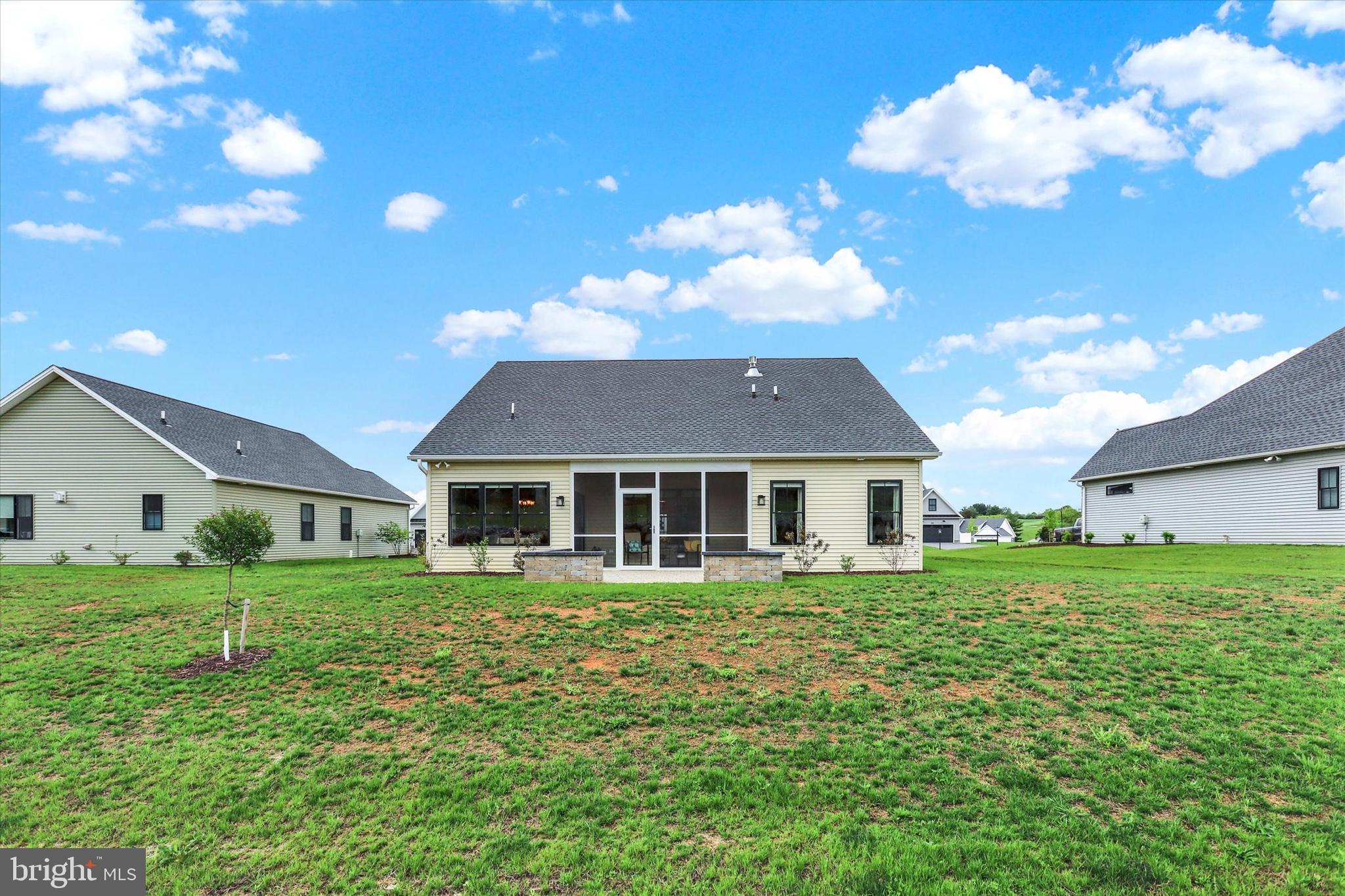 PENN NATIONAL GOLF COURSE COMMUNITY - Residential