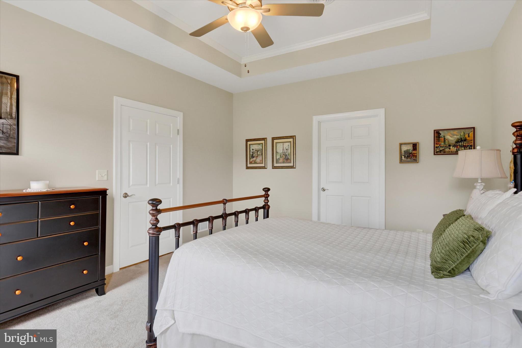 PENN NATIONAL GOLF COURSE COMMUNITY - Residential