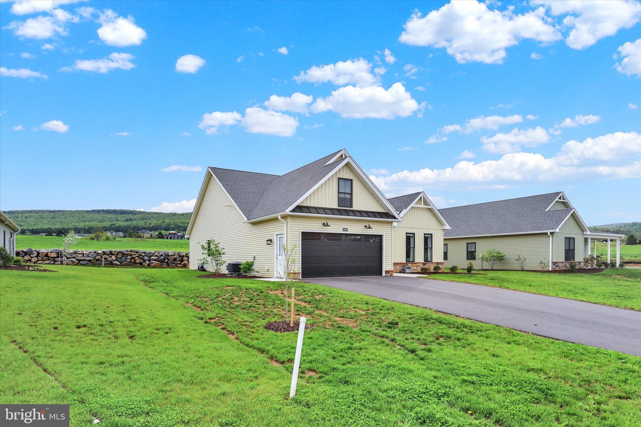 PENN NATIONAL GOLF COURSE COMMUNITY - Residential