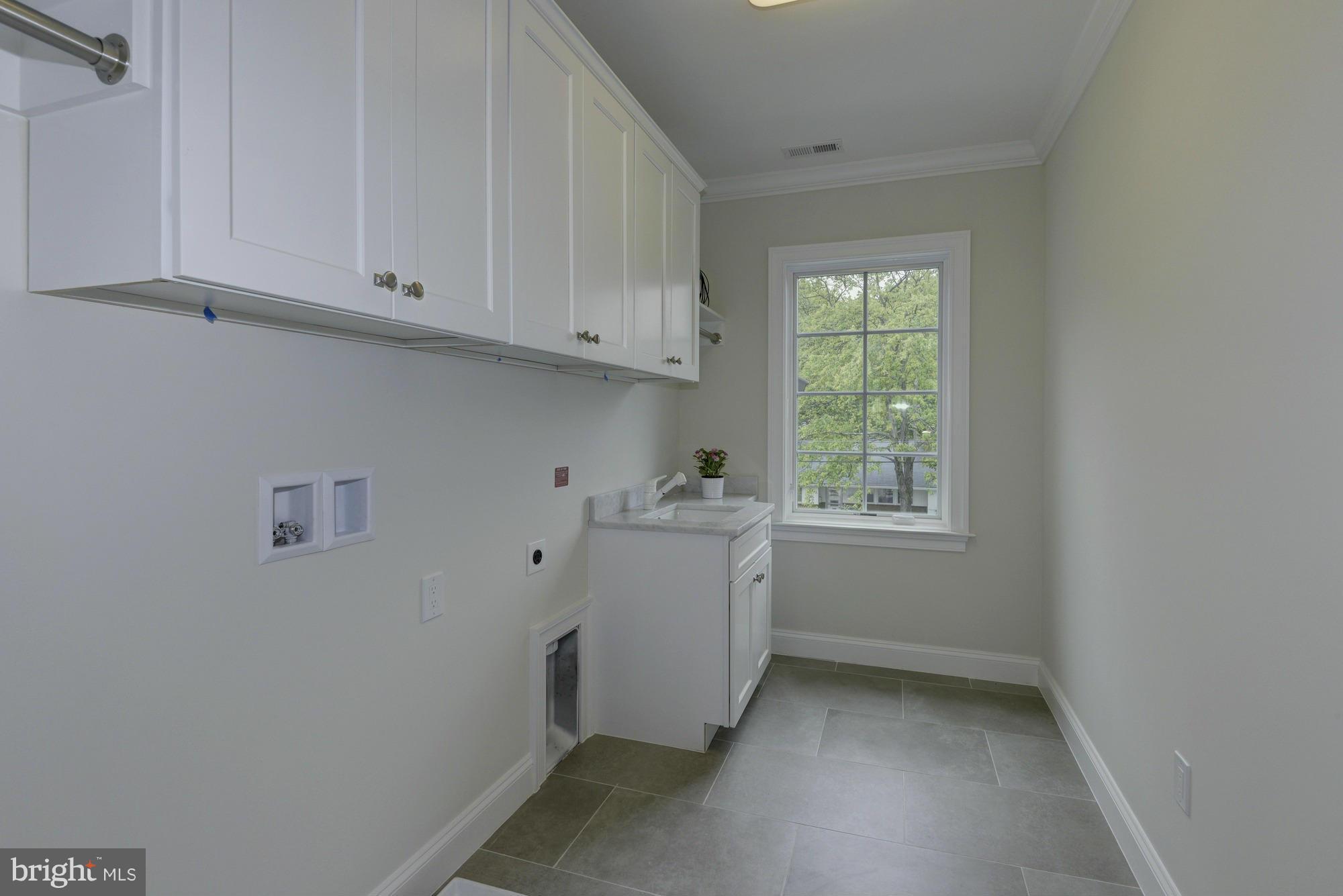 LANDON WOODS - Residential