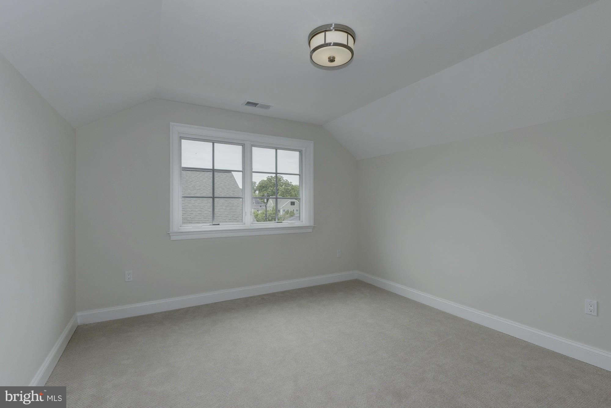 LANDON WOODS - Residential