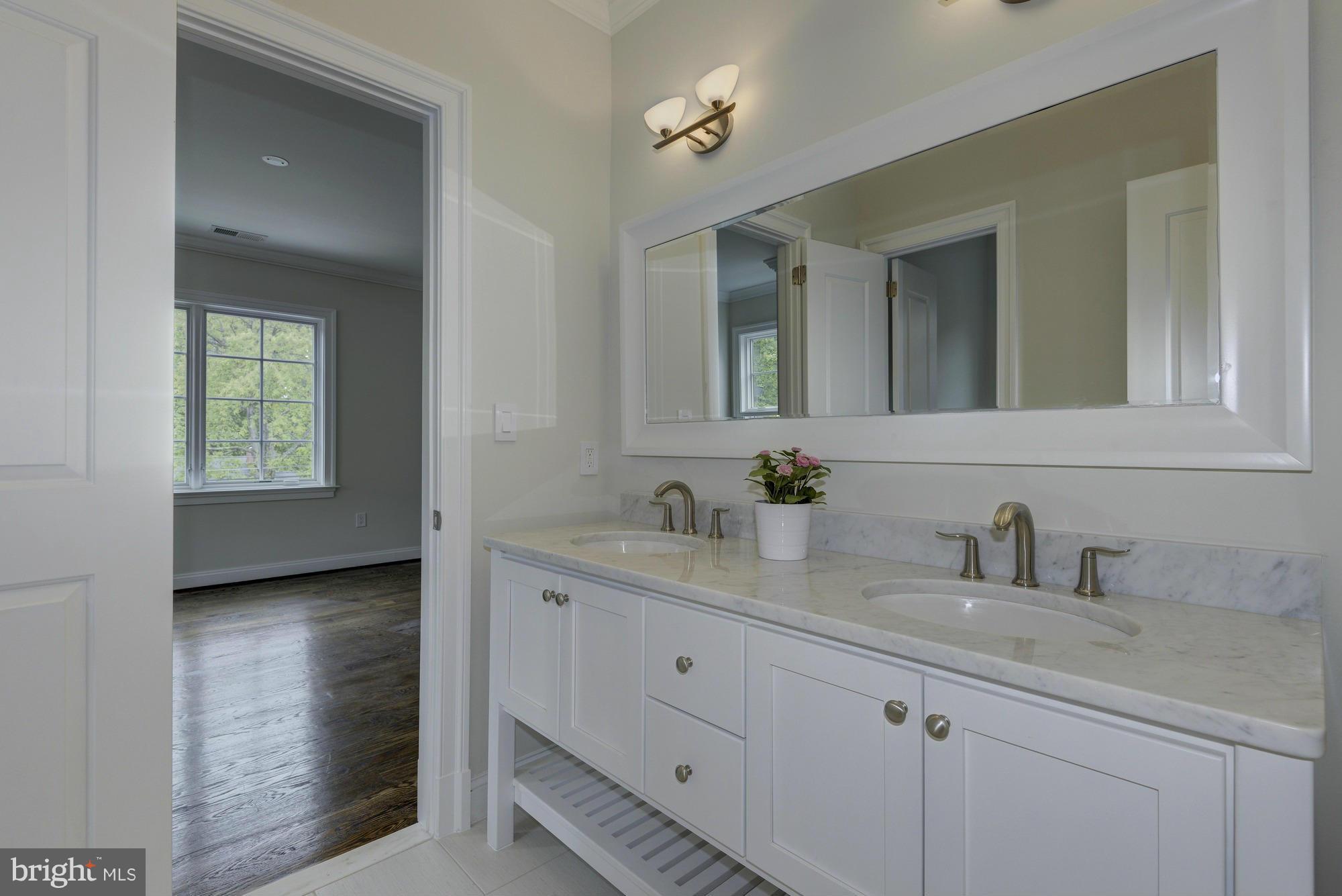 LANDON WOODS - Residential