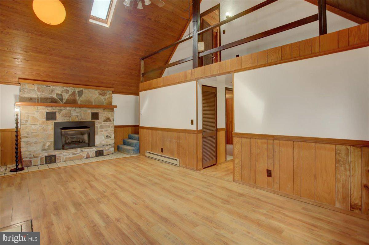 TUSCARORA HEIGHTS - Residential