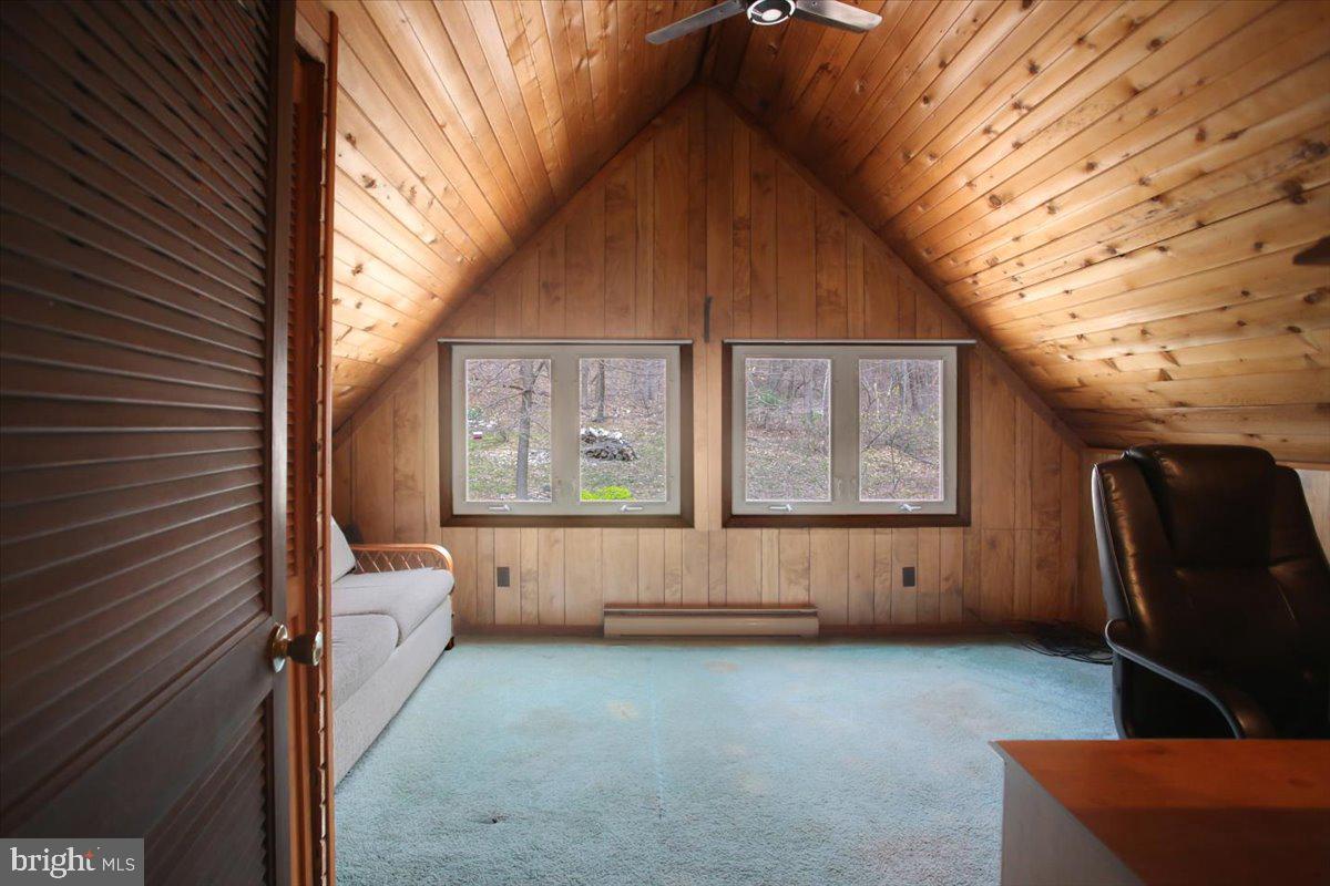 TUSCARORA HEIGHTS - Residential