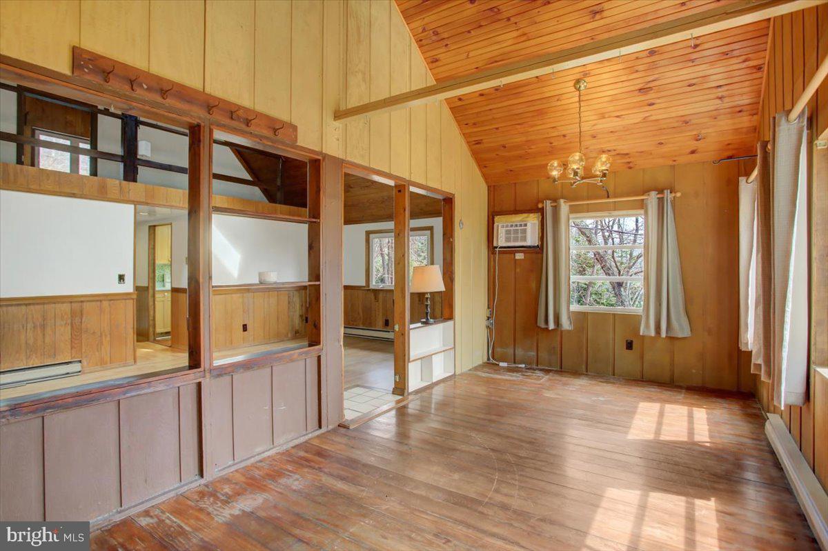 TUSCARORA HEIGHTS - Residential