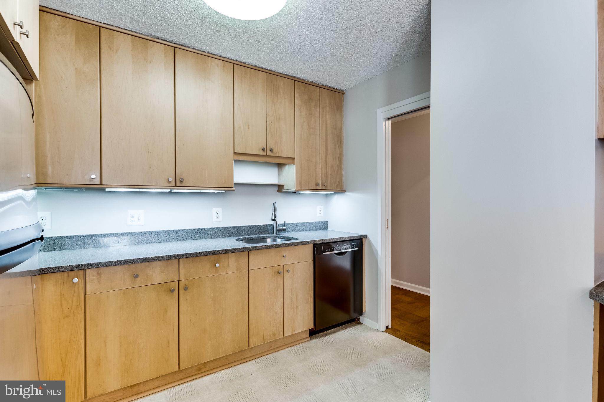 TOWER VILLAS - Residential