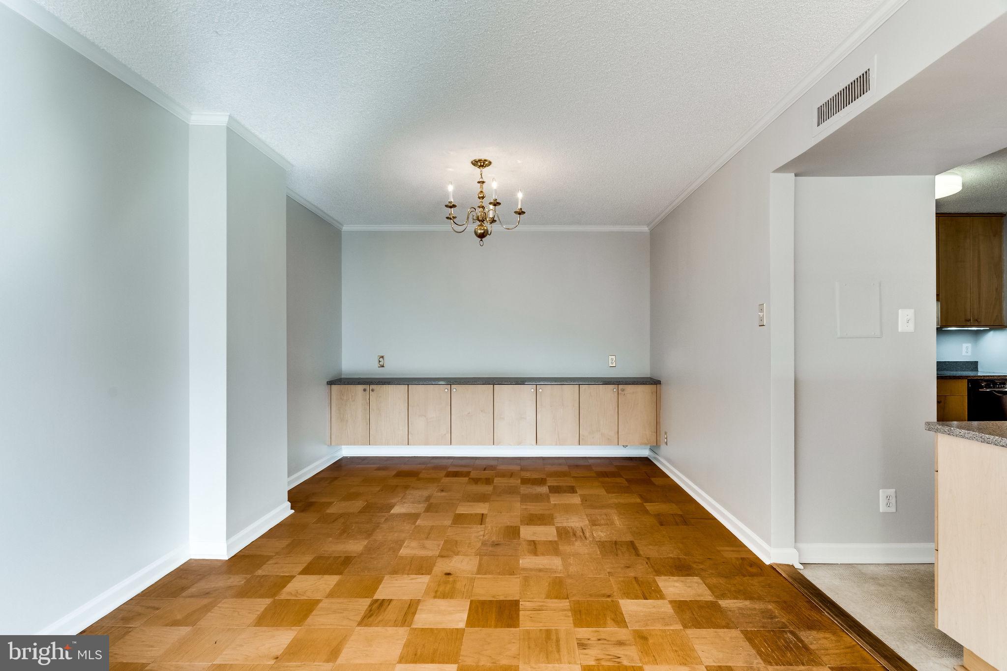 TOWER VILLAS - Residential