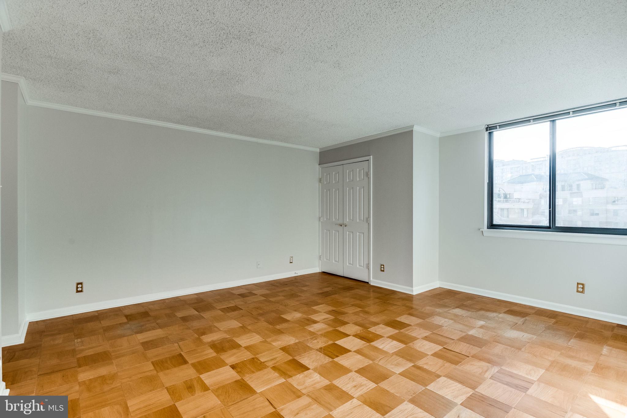 TOWER VILLAS - Residential