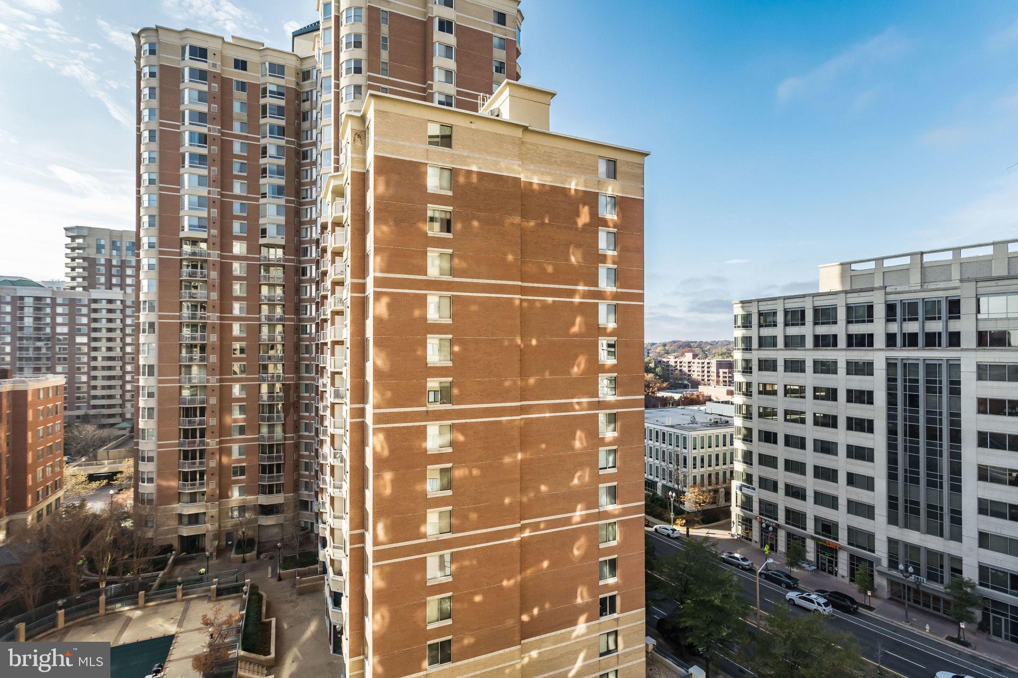 TOWER VILLAS - Residential