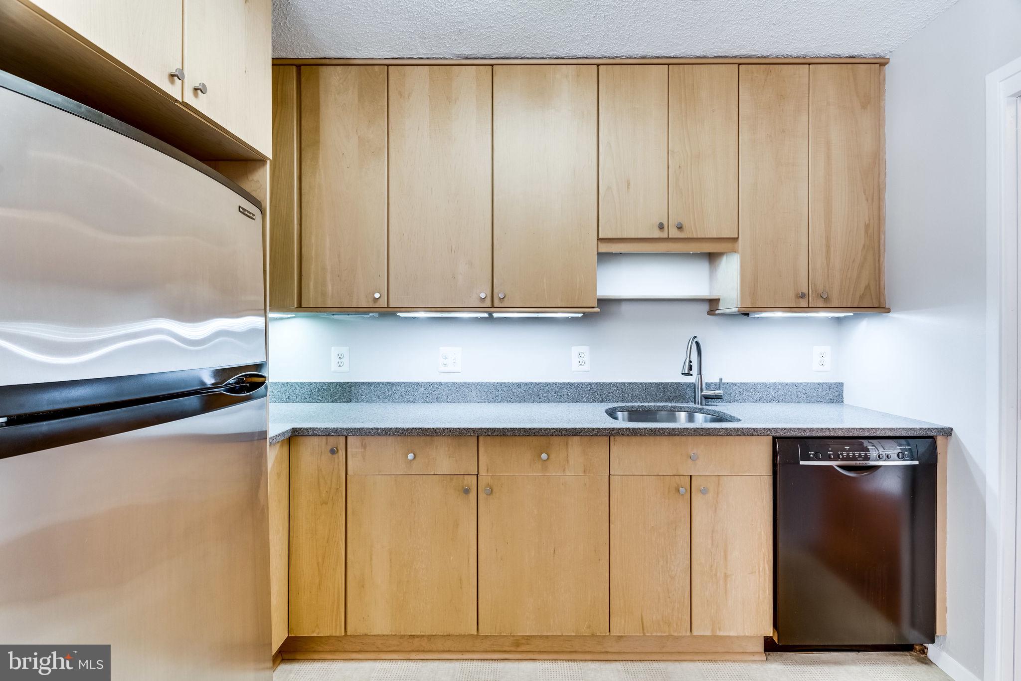 TOWER VILLAS - Residential