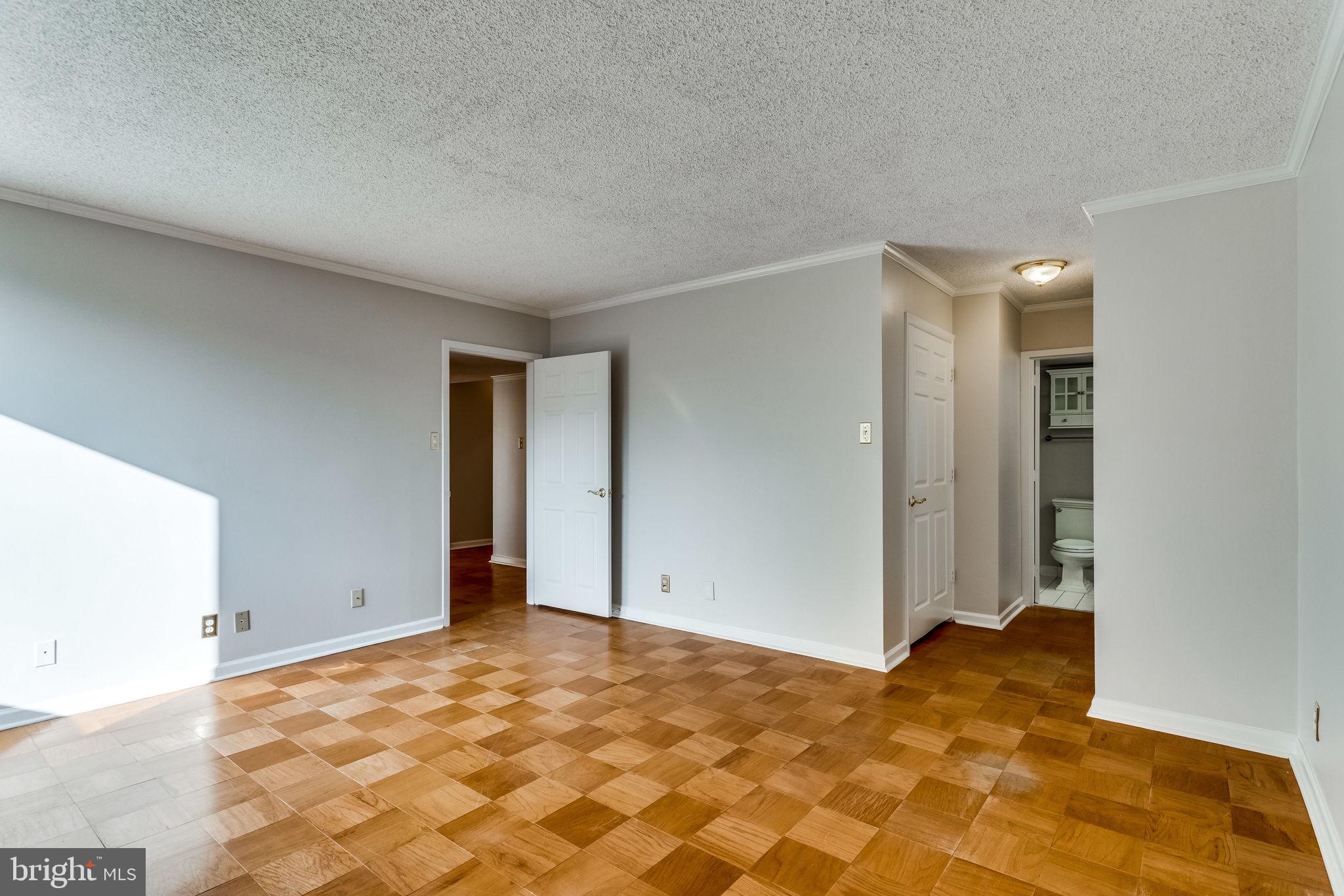 TOWER VILLAS - Residential