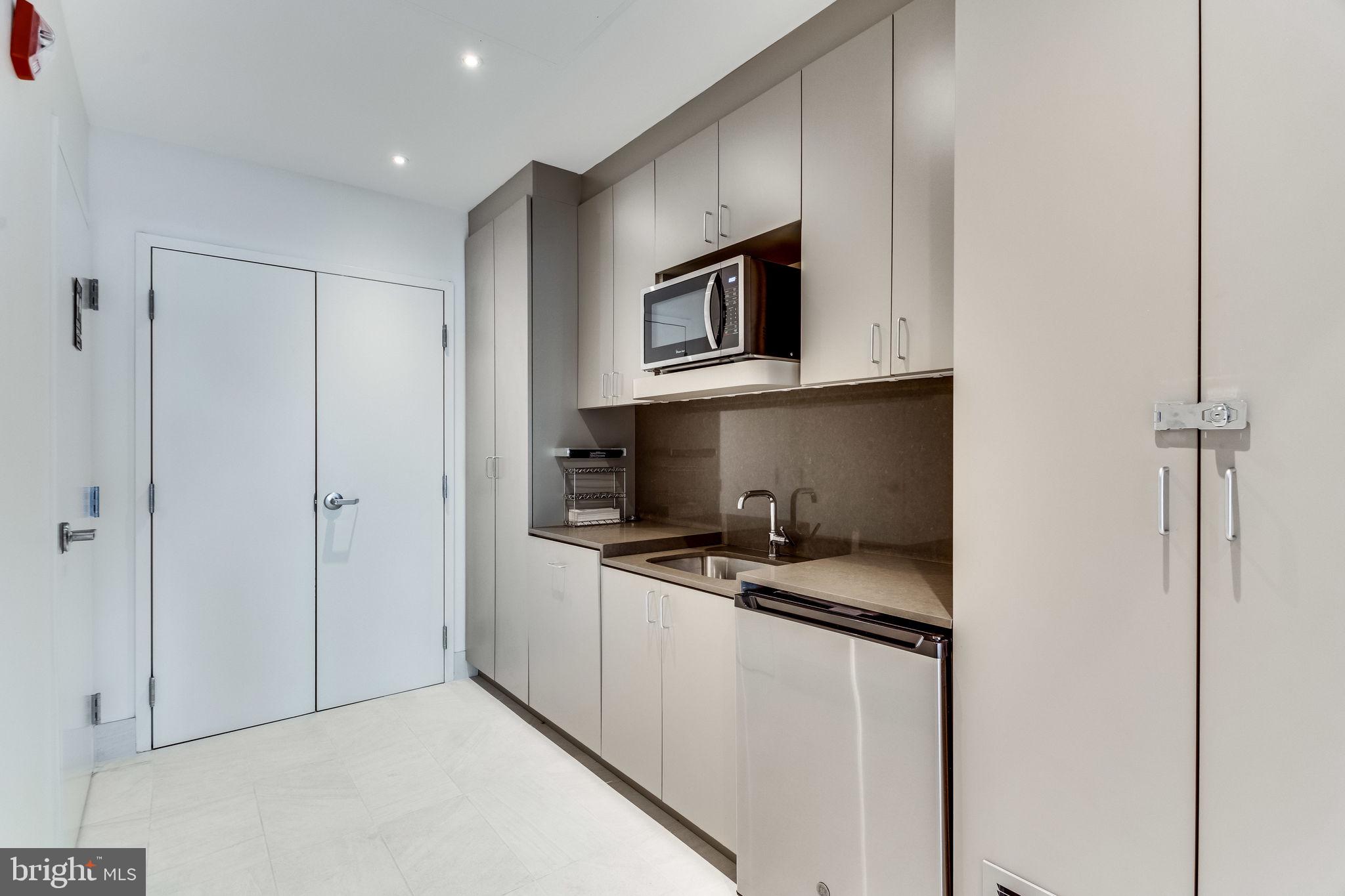 TOWER VILLAS - Residential