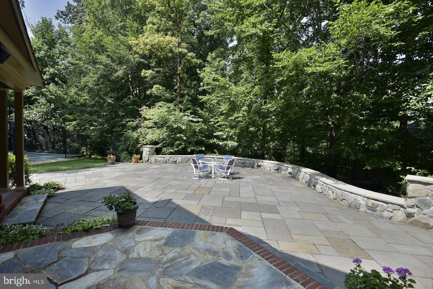 WOODLAND ACRES - Residential