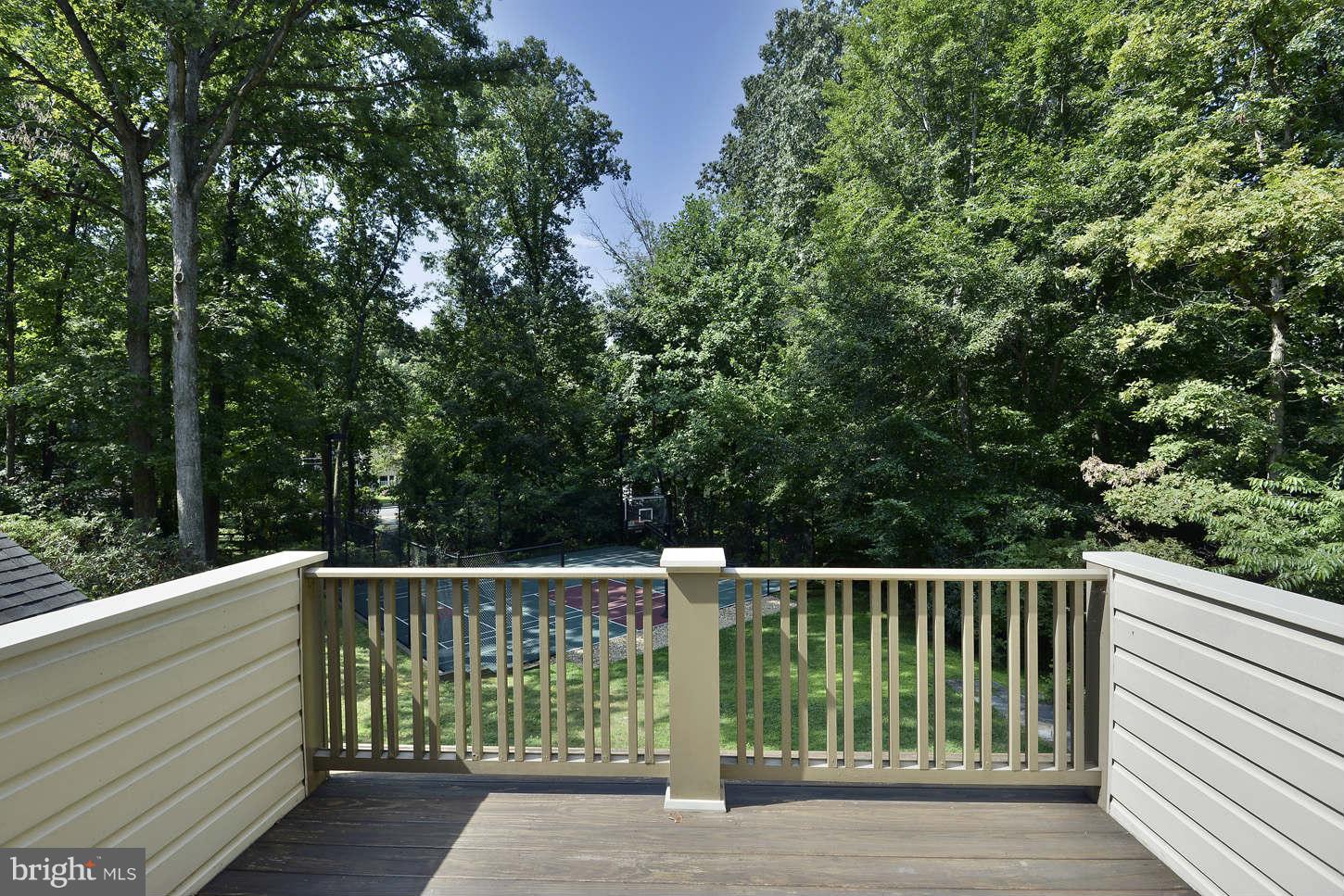 WOODLAND ACRES - Residential