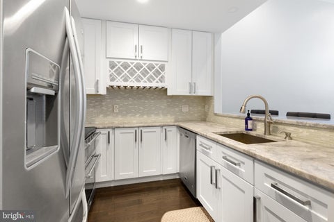 Condo For Rent - 12 S Letitia Street #105<br/> PHILADELPHIA, PA 19106