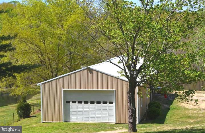 1039 MOUNTAIN VIEW ROAD