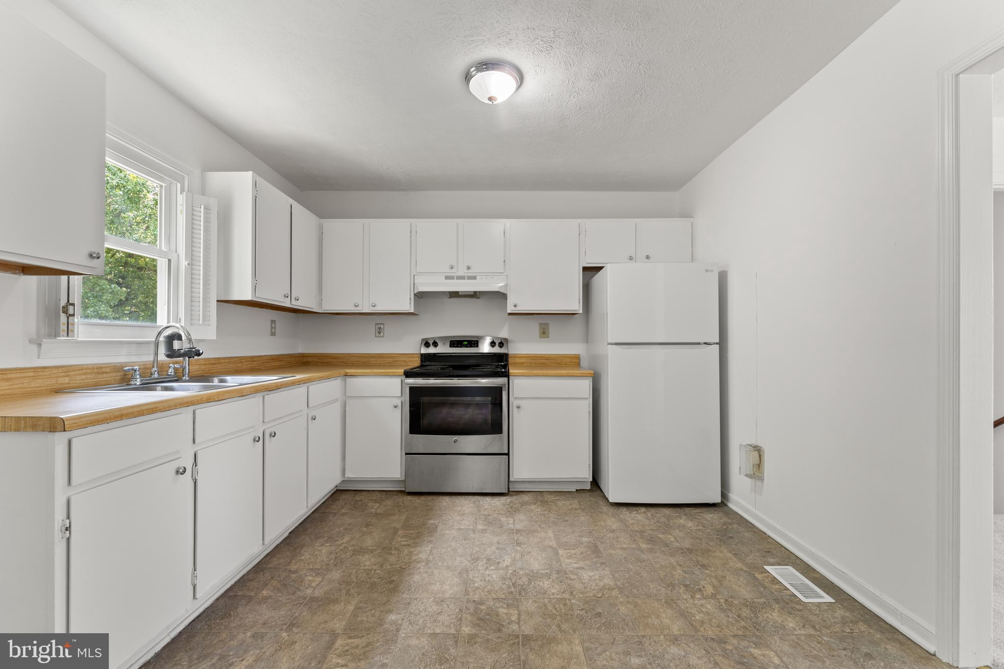 FULTON MANOR - Residential