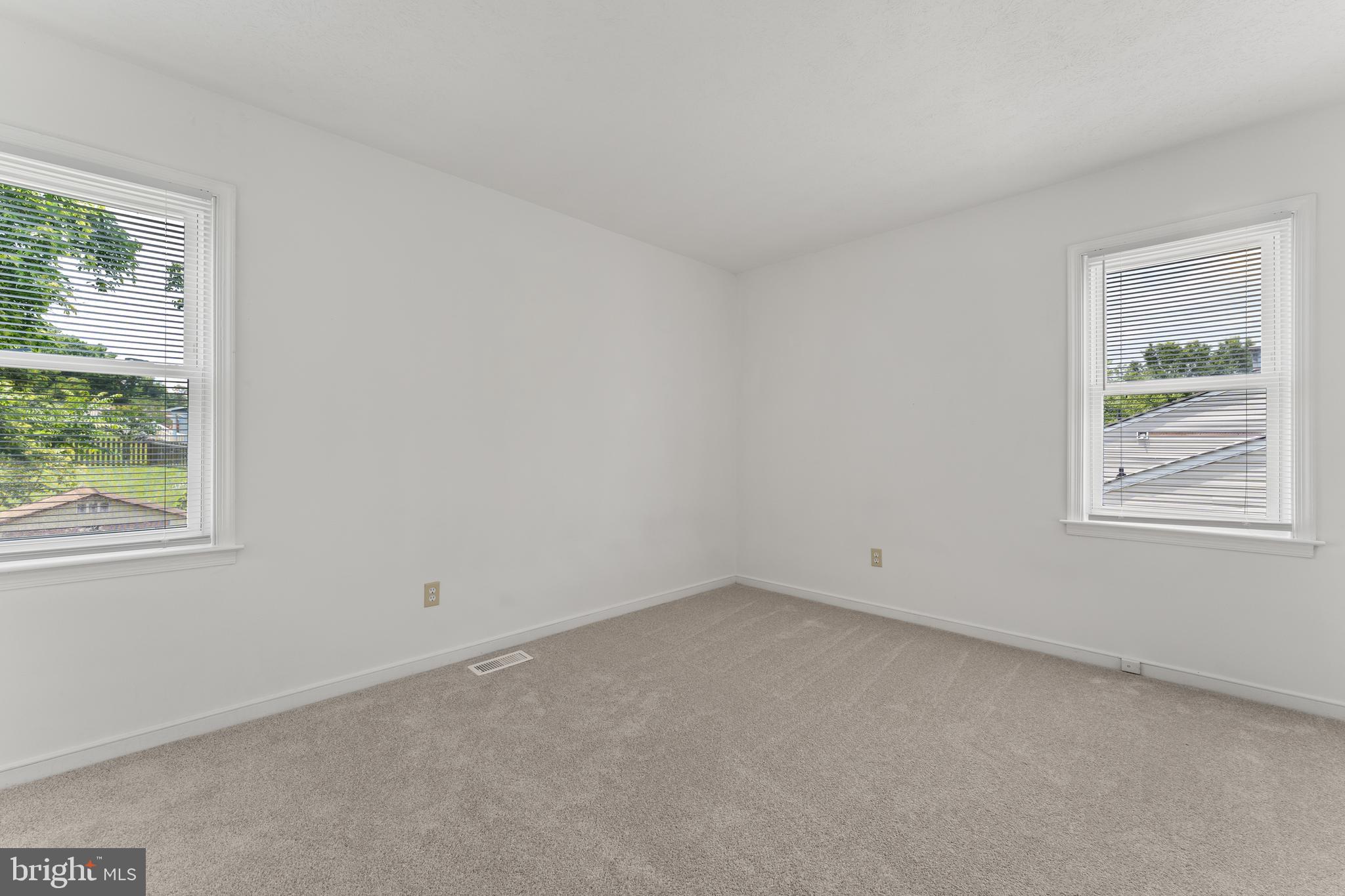 FULTON MANOR - Residential