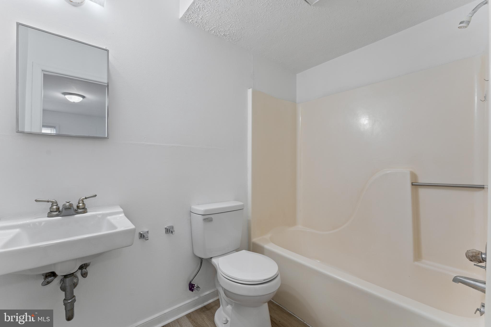 FULTON MANOR - Residential