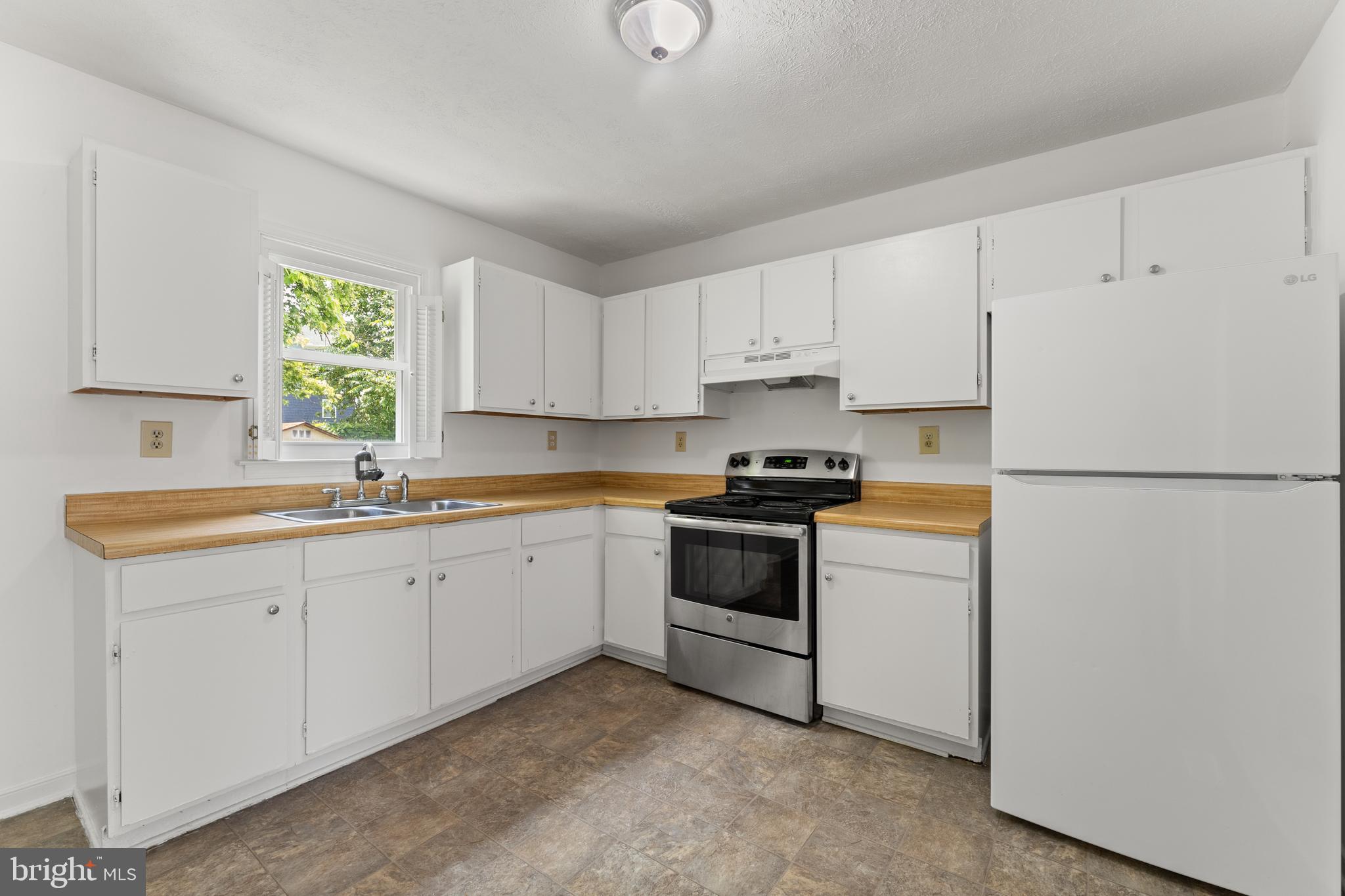 FULTON MANOR - Residential