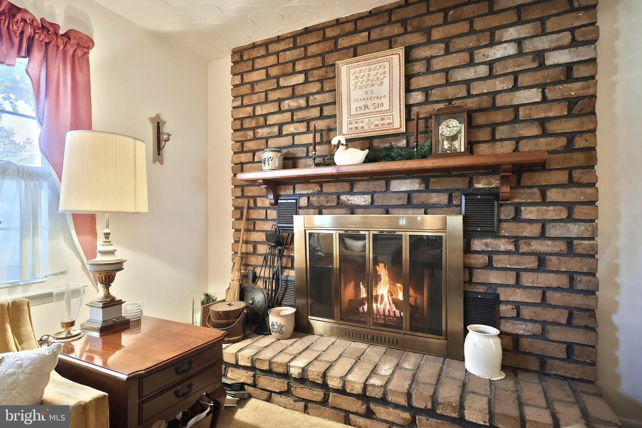 Hanover, Pennsylvania 17331, United States, 3 Bedrooms Bedrooms, ,1 BathroomBathrooms,Residential,Pending,239412