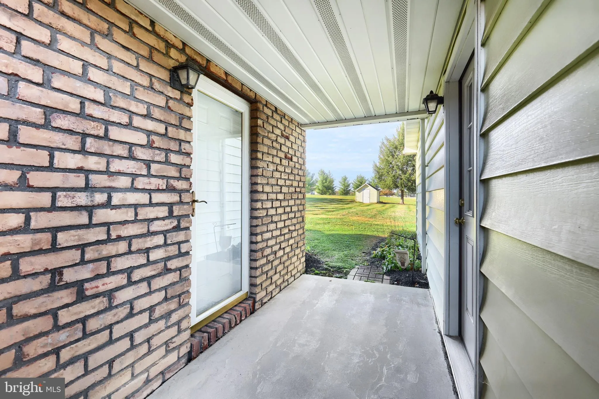 Hanover, Pennsylvania 17331, United States, 3 Bedrooms Bedrooms, ,1 BathroomBathrooms,Residential,Pending,239412