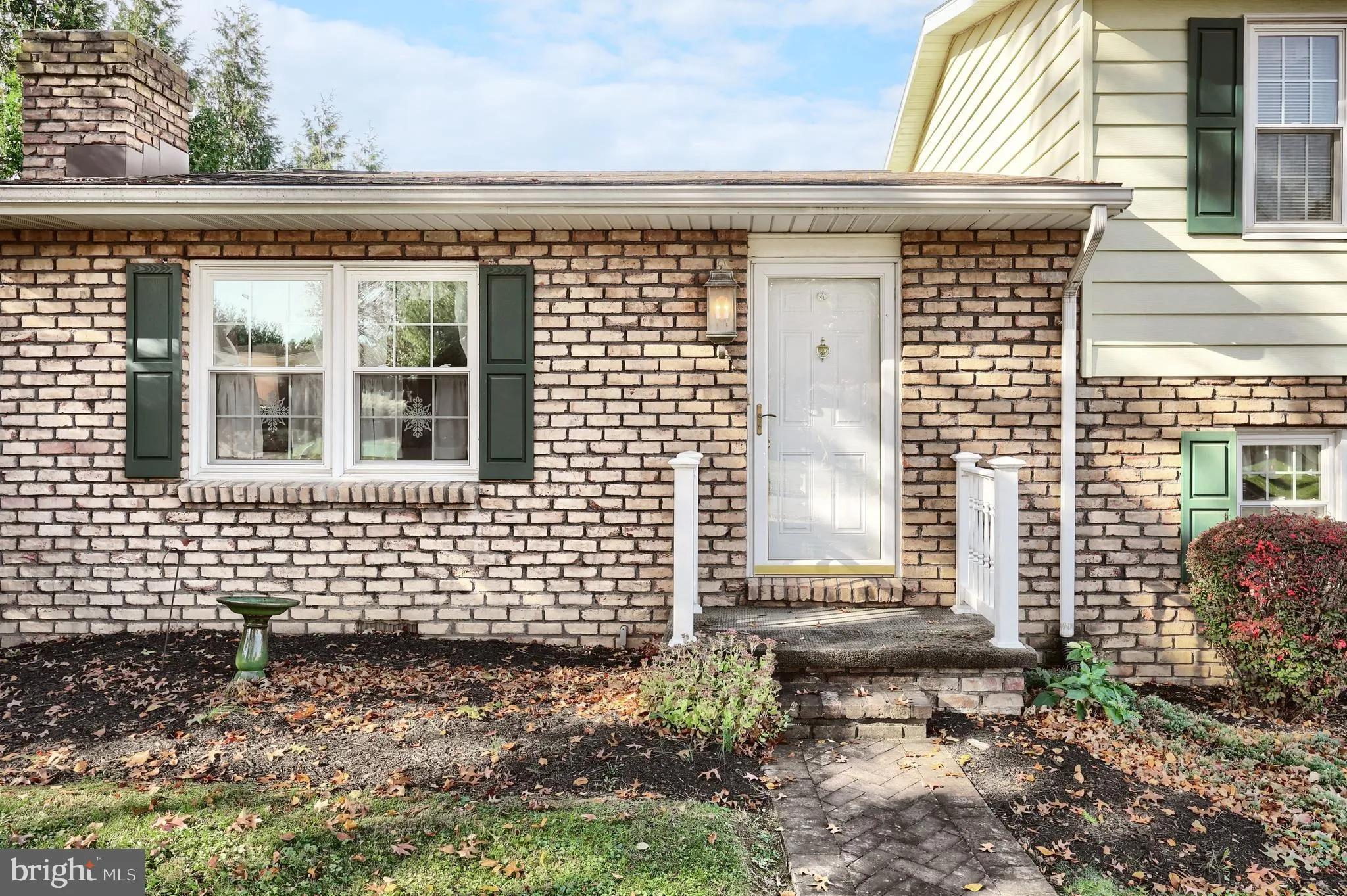 Hanover, Pennsylvania 17331, United States, 3 Bedrooms Bedrooms, ,1 BathroomBathrooms,Residential,Pending,239412