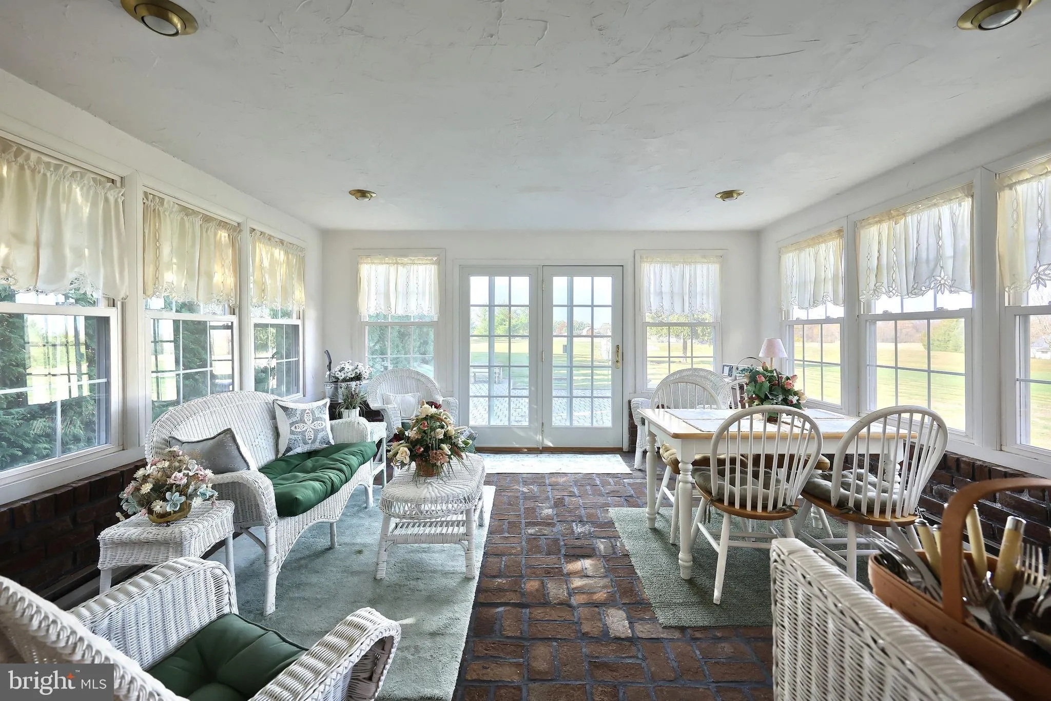 Hanover, Pennsylvania 17331, United States, 3 Bedrooms Bedrooms, ,1 BathroomBathrooms,Residential,Pending,239412