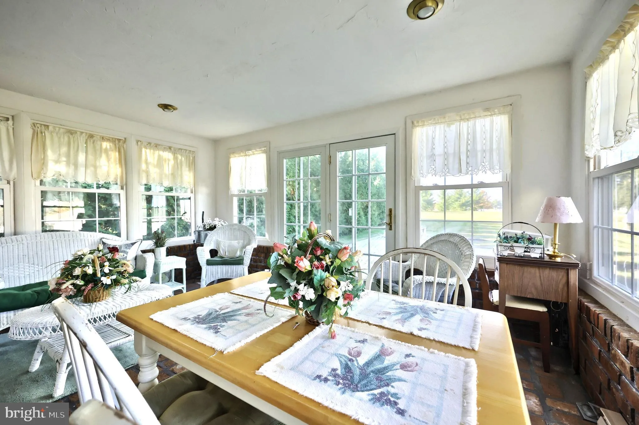 Hanover, Pennsylvania 17331, United States, 3 Bedrooms Bedrooms, ,1 BathroomBathrooms,Residential,Pending,239412