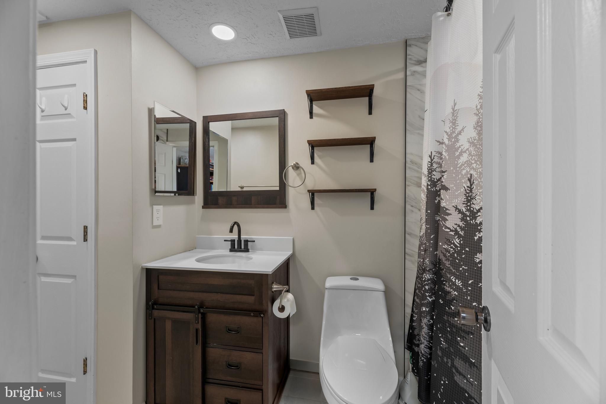 SHIPLEY MEADOWS - Residential