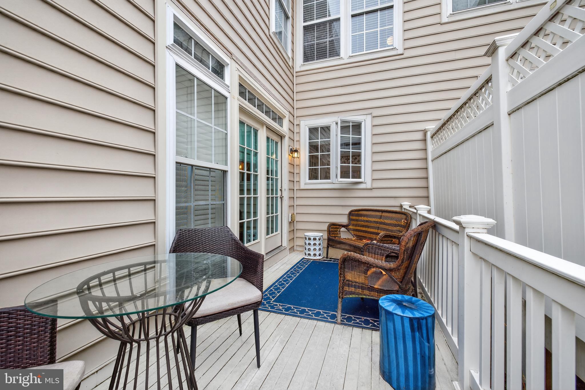 LAKELANDS - Residential