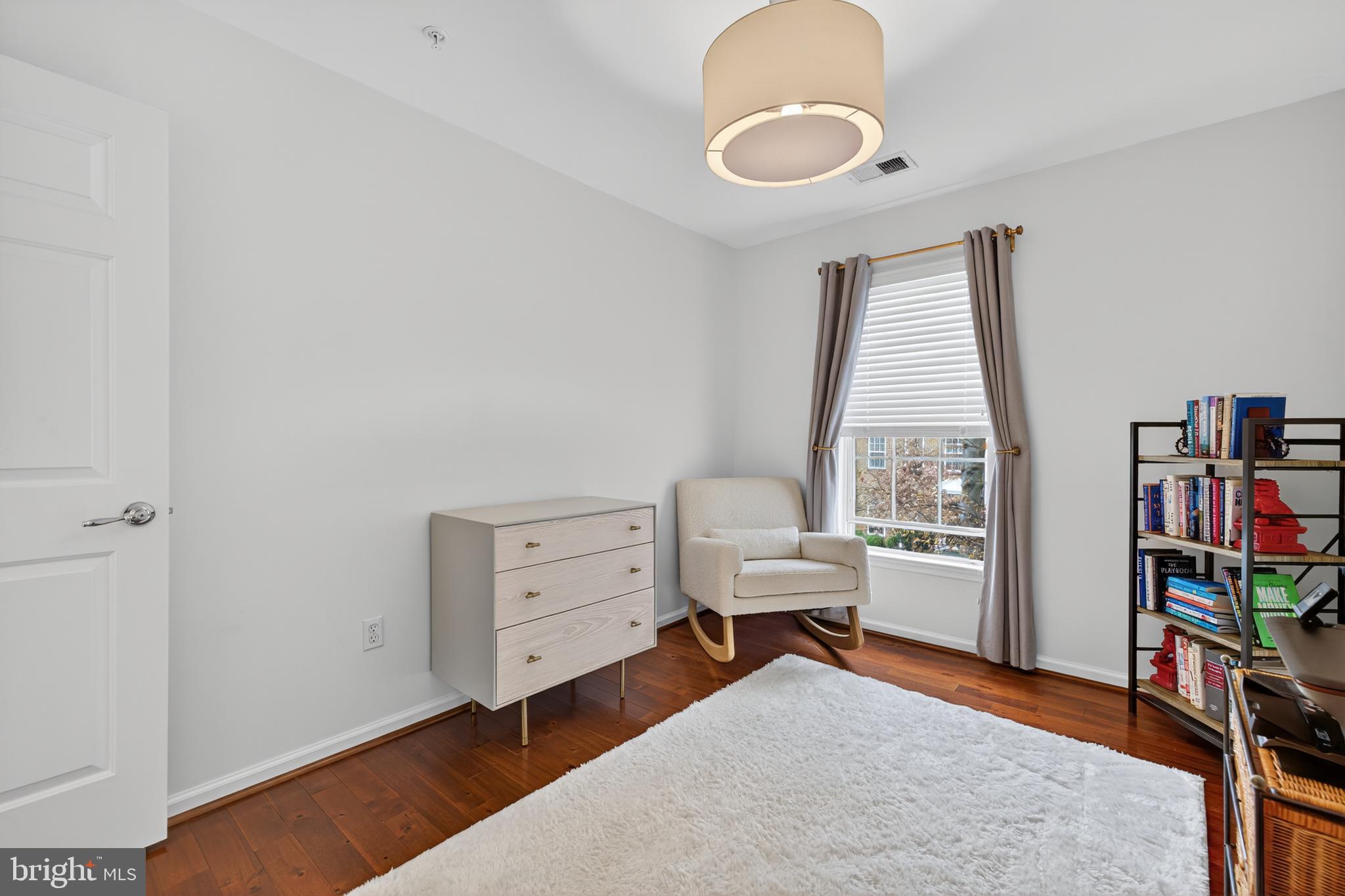 LAKELANDS - Residential