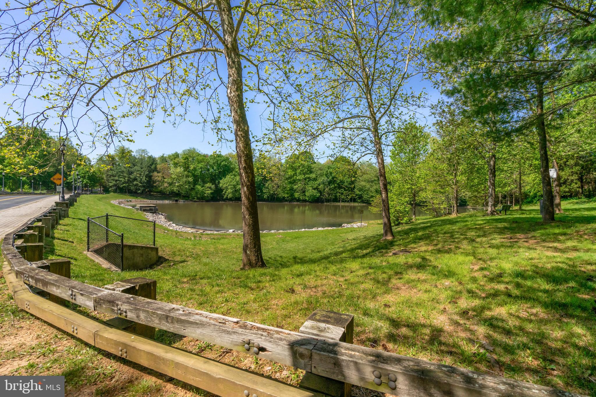 LAKELANDS - Residential