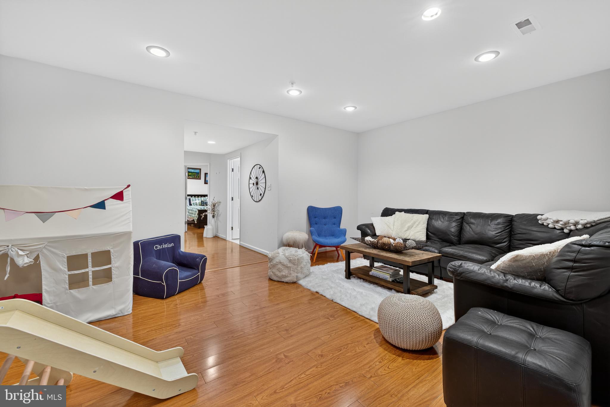 LAKELANDS - Residential