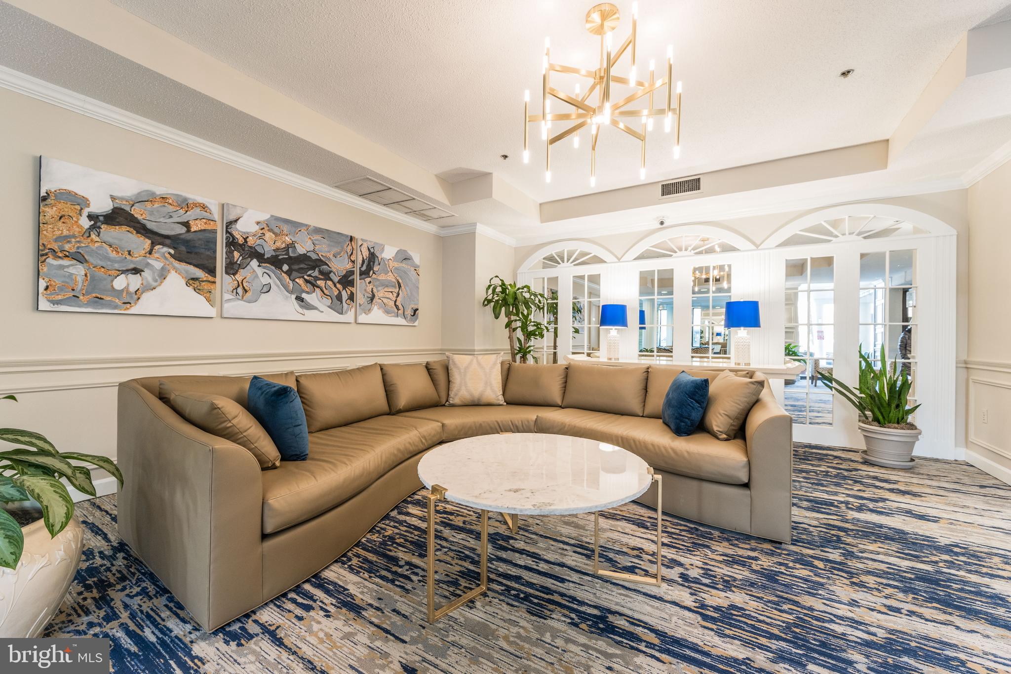 LEISURE WORLD - Residential