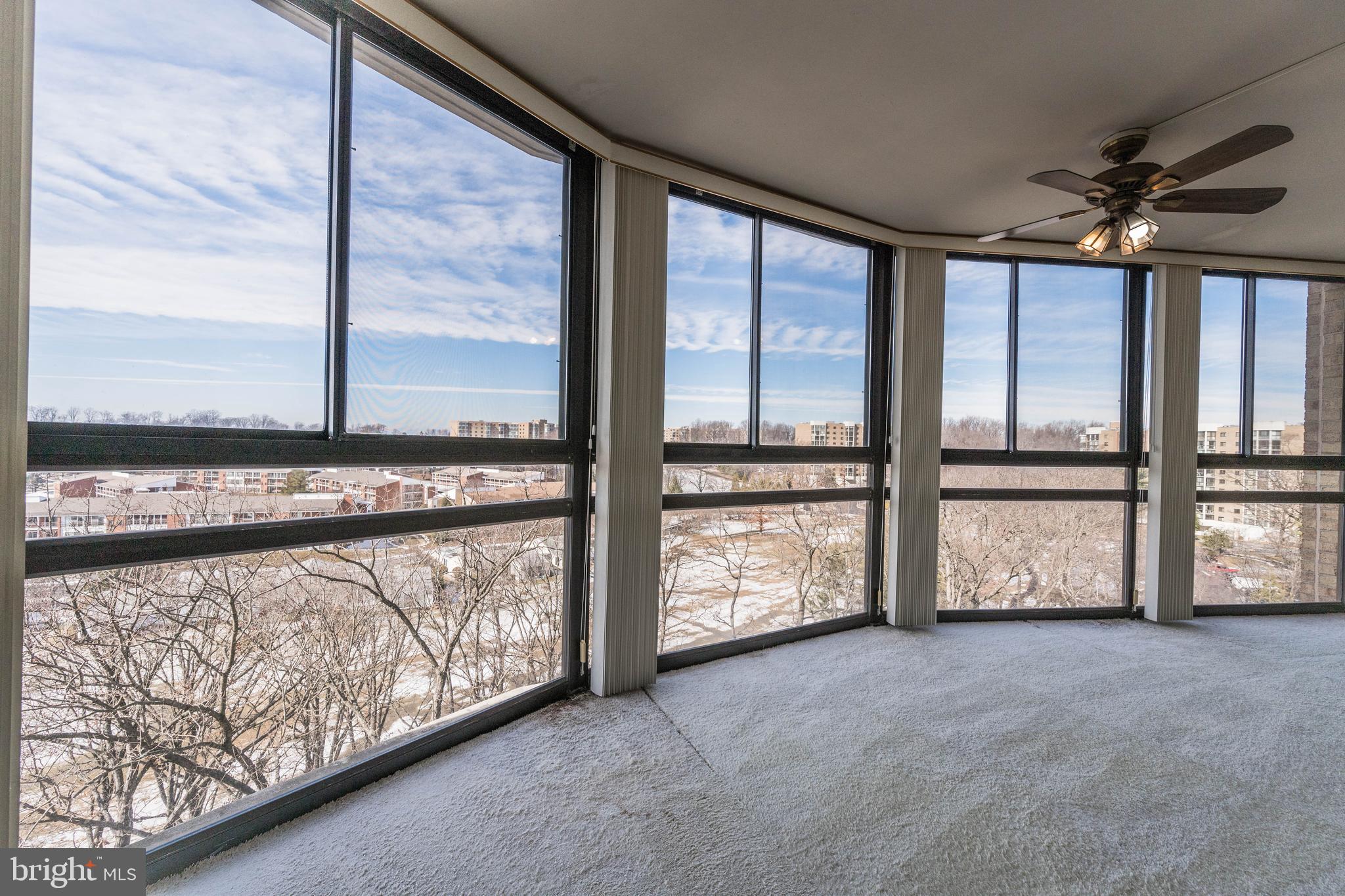 LEISURE WORLD - Residential