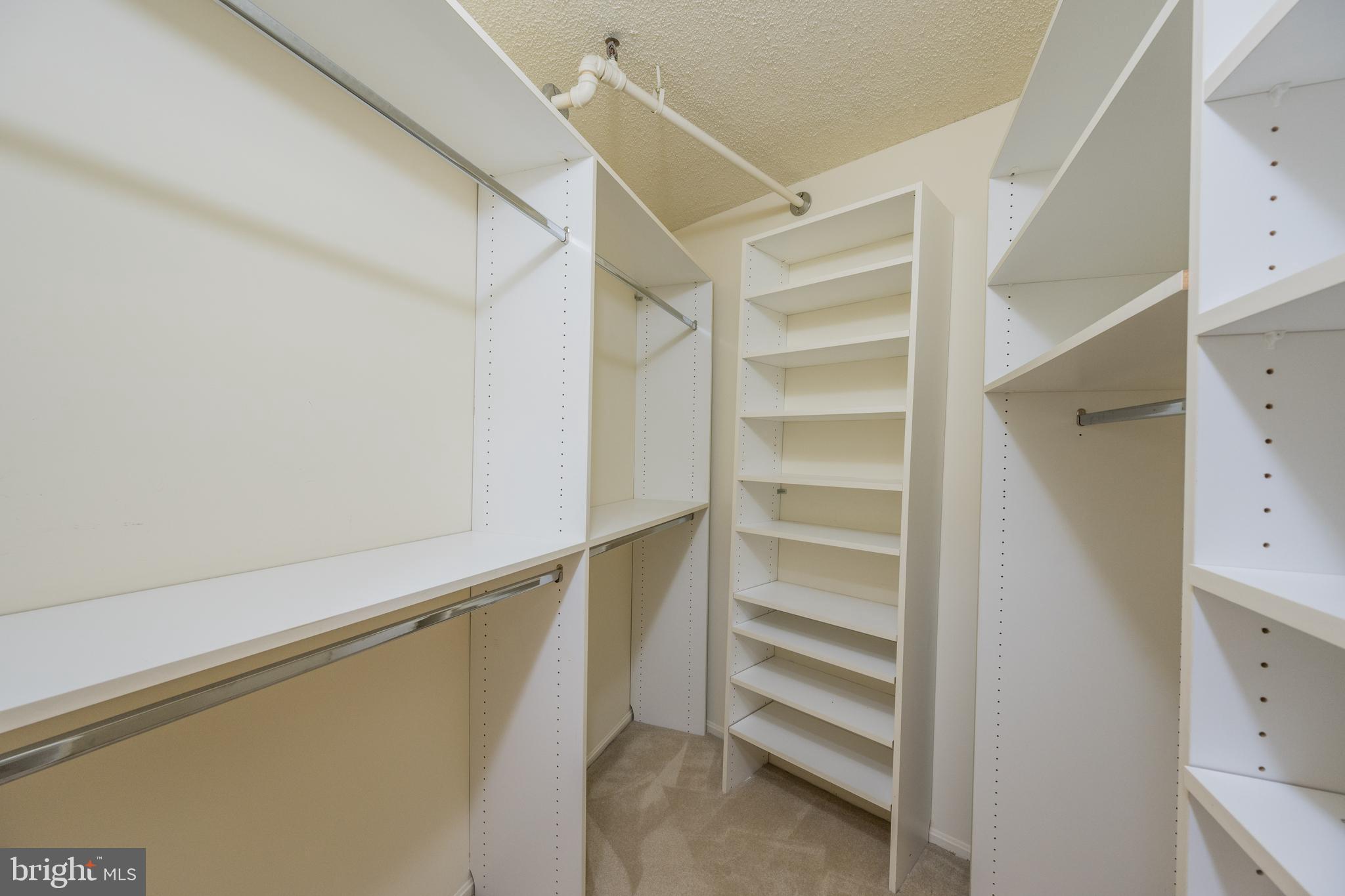 LEISURE WORLD - Residential